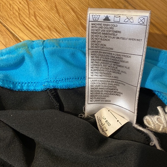 Nike womens high waisted straight leg crop leggings in black size M - Picture 13 of 14